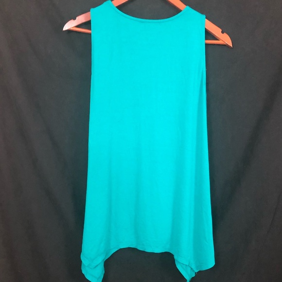 Adrianna Papell | Solid Sleeveless Shark Bite - Picture 3 of 7